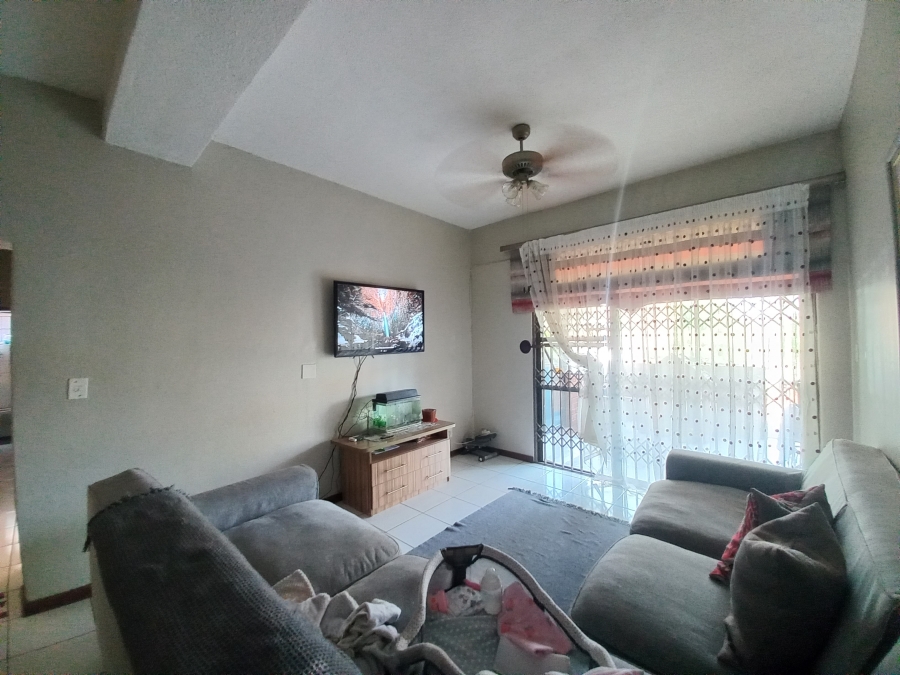 4 Bedroom Property for Sale in Safari Gardens North West